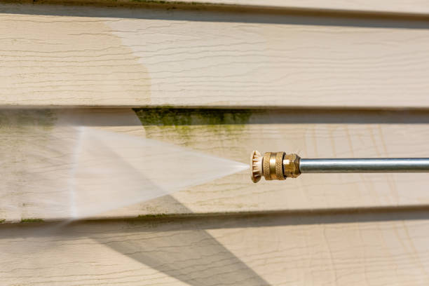 Best Sidewalk Pressure Washing  in Smithville, OH